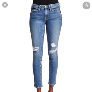 Frame Le Skinny de Jeanne distressed in blue size 30